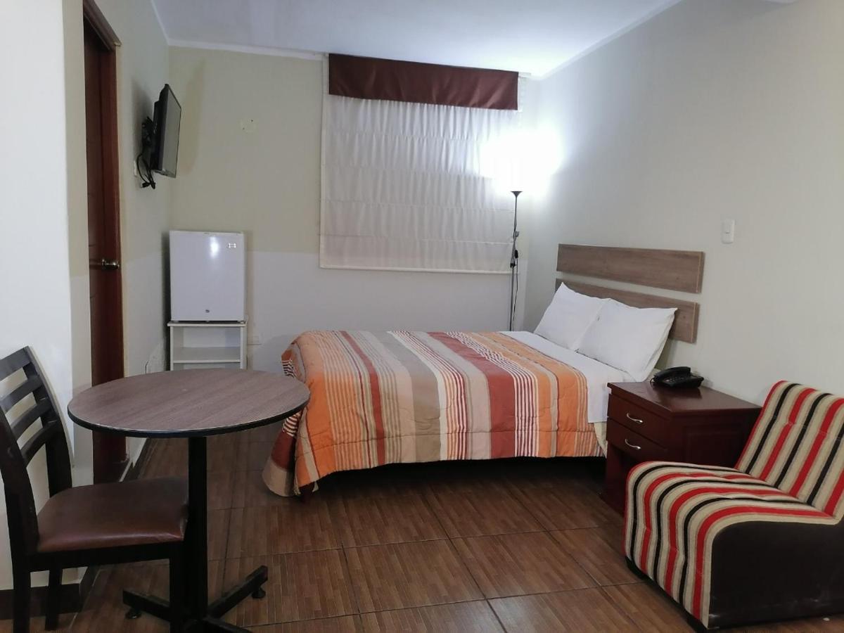 Hotel Plaza Barranca Exterior photo